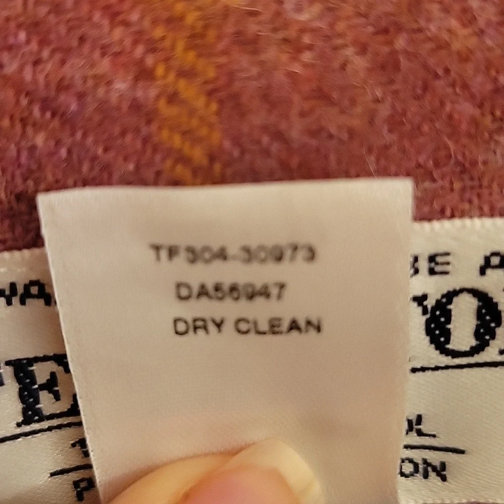 Stylish plaid wool shacket - Picture 6 of 6